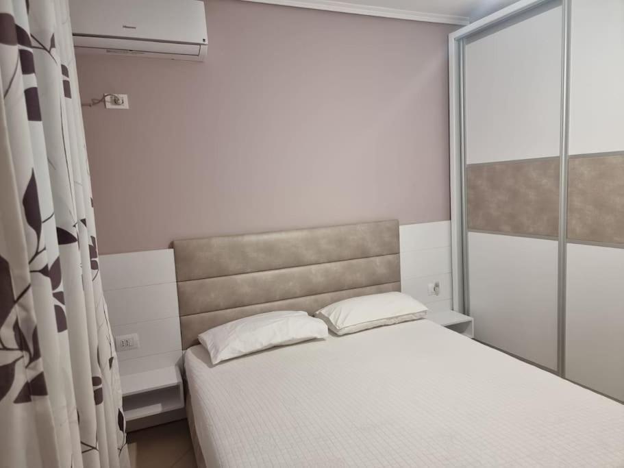 Two Suns Apartament Saranda Extérieur photo