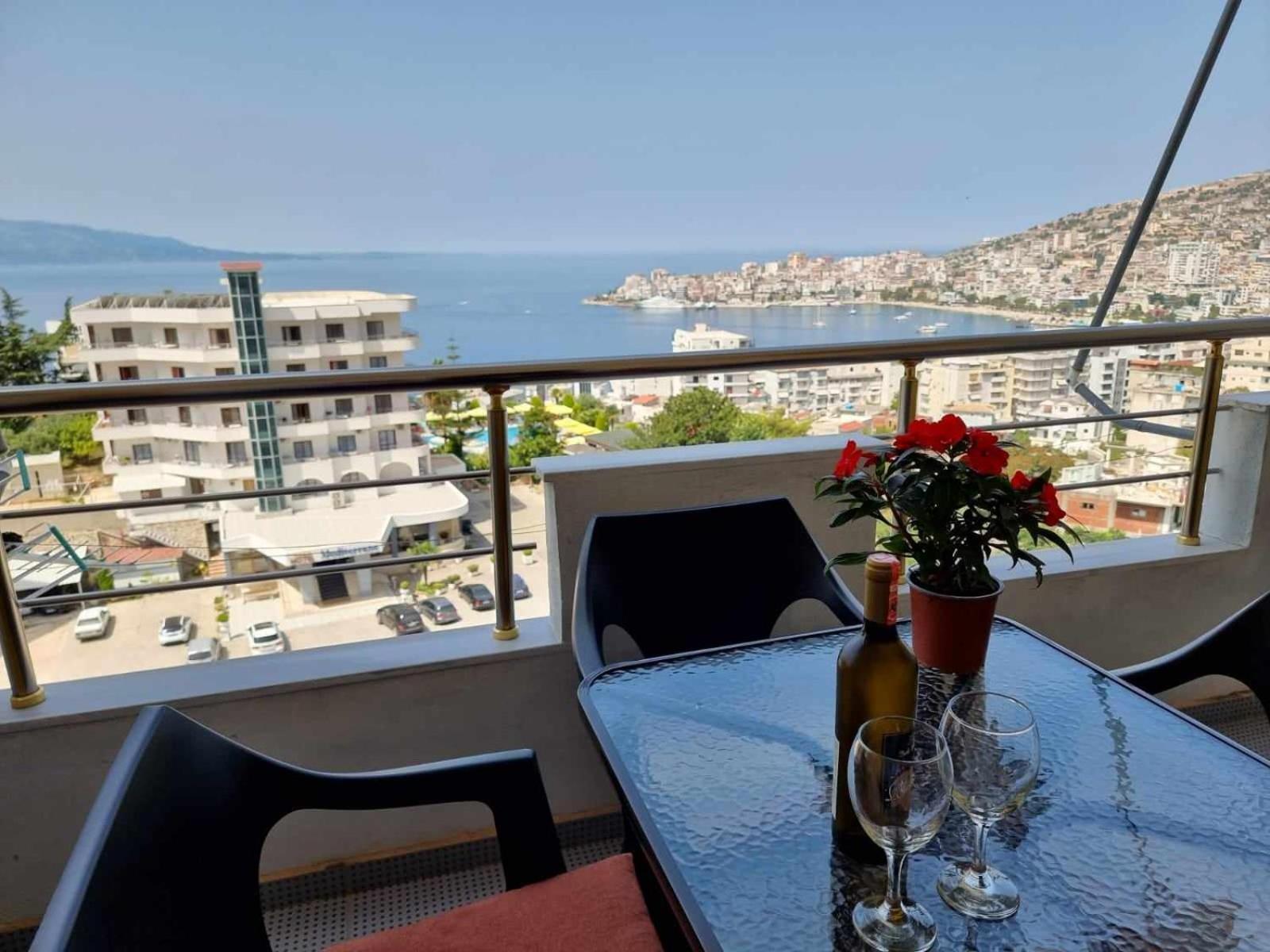 Two Suns Apartament Saranda Extérieur photo